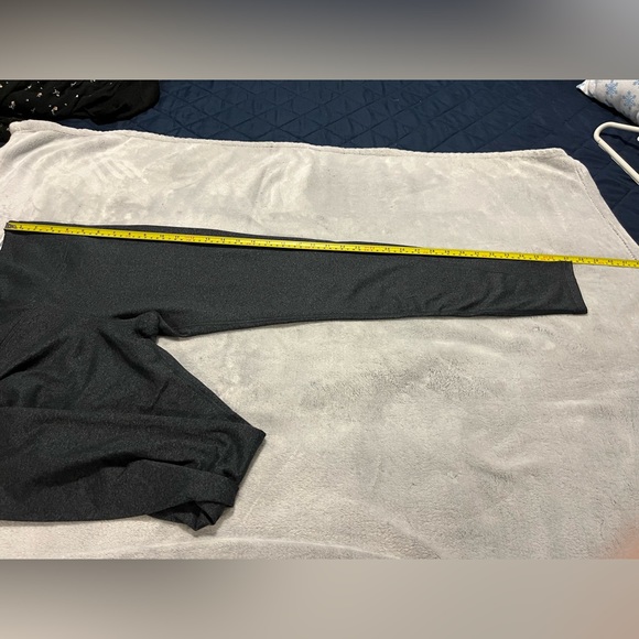 NWT Go Dry Old Navy dark gray heavier leggings. - Picture 6 of 13